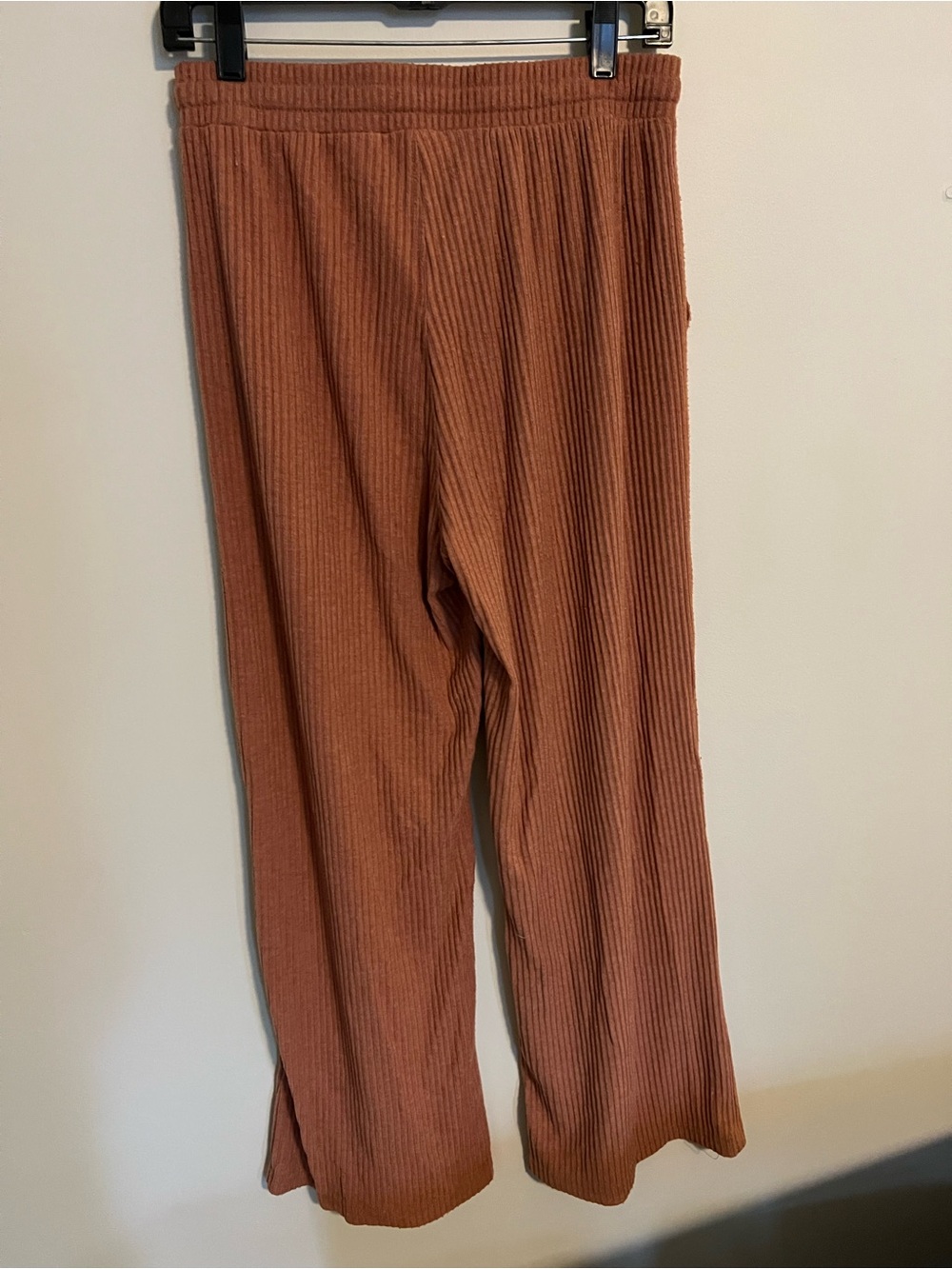 Rust Ribbed Drawstring Women’s Sweatpants - Picture 3 of 3